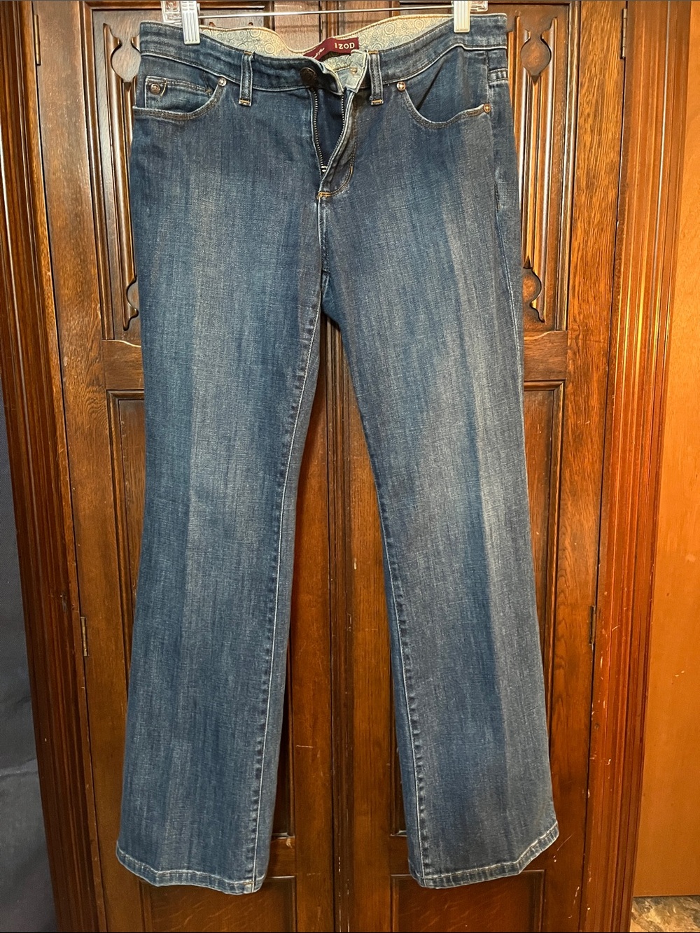 Ladies, favorite flare Izod jeans in great condition